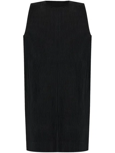 Issey Miyake Pleated Top In Black