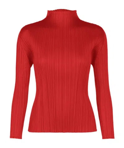 Issey Miyake Monthly Colors : November In Red