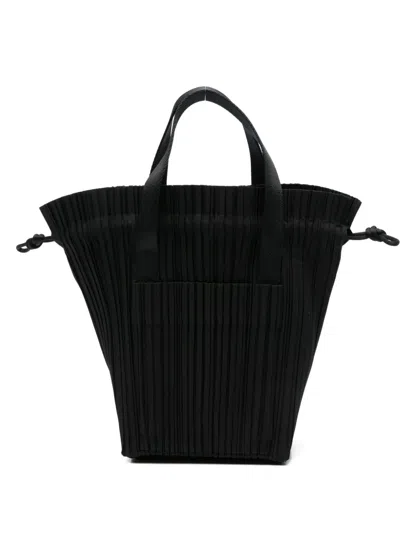 Issey Miyake Pleated Crossbody Bag In Black
