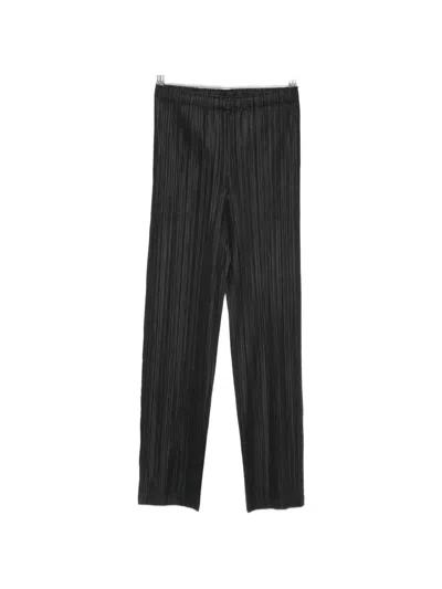 Issey Miyake Pleated Trousers In Black