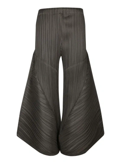 Issey Miyake Pleated Trousers In Black