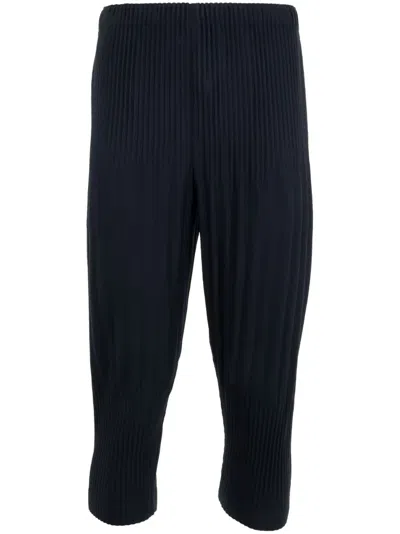 Issey Miyake Pleated Elastic Waistband Cropped Trousers In Blue