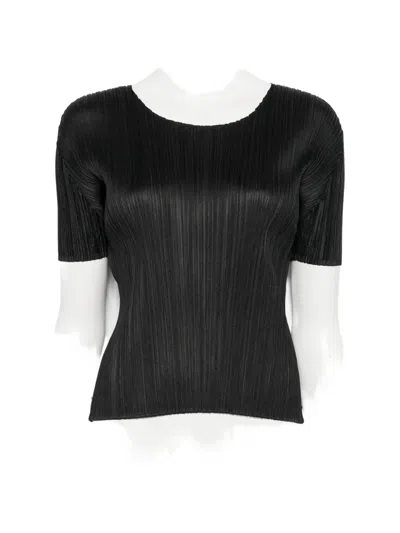 Issey Miyake Pleated T-shirt In Black