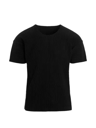 Issey Miyake Pleated T-shirt In Black