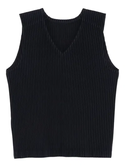 Issey Miyake Sleeveless Black Vest With V-neckline And Pleated Texture
