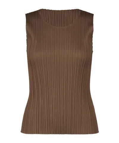 Issey Miyake Pleated Vest In Brown