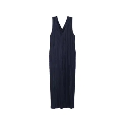 Issey Miyake Pleated V-neck Jumpsuit In Blue