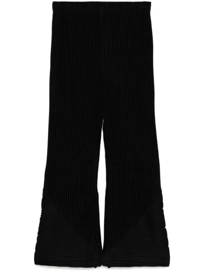 Issey Miyake Pleats Bottoms 2 Trousers In Black