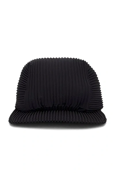 ISSEY MIYAKE PLEATS CAP