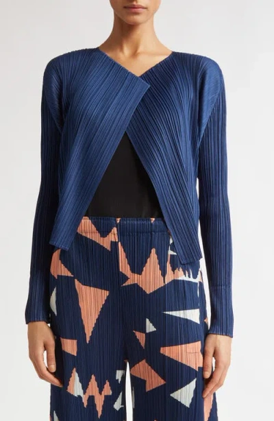 issey-miyake-pleats-please-