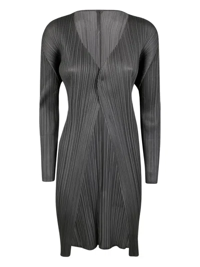 ISSEY MIYAKE PLISSÉ-EFFECT COAT