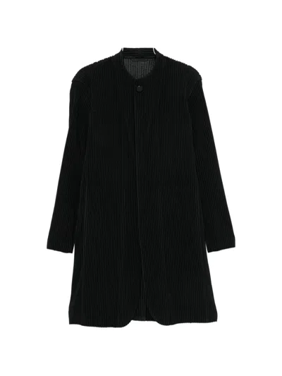 Issey Miyake Plissé-effect Coat In Black