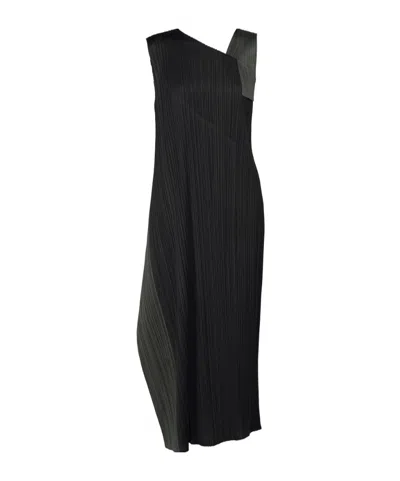 Issey Miyake Pointe Dress In Black