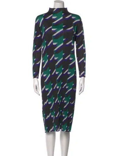 Pre-owned Issey Miyake Printed Midi Length Dress In Green