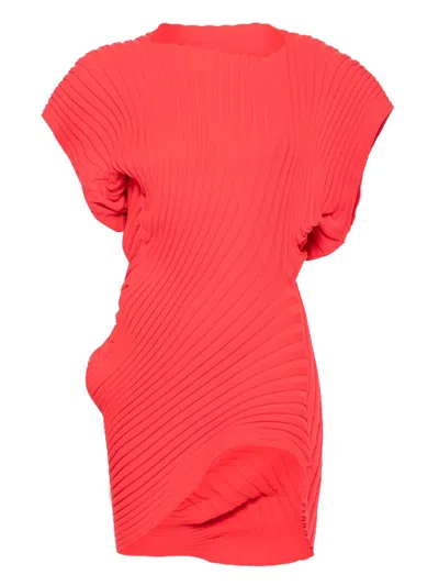 Issey Miyake Ribbed-knit Short-sleeved Top In Red