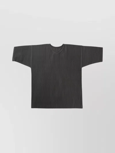 Issey Miyake Ribbed Pleated Relaxed Fit T-shirt In Grey