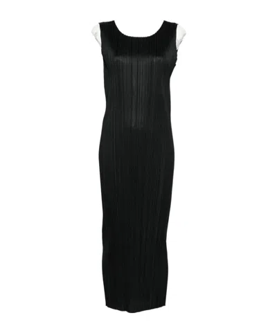 ISSEY MIYAKE ROUND NECK DRESS