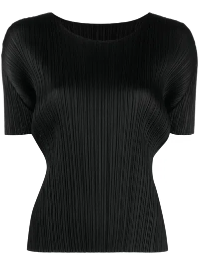 Issey Miyake Round-neck Plissé T-shirt In Black