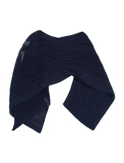 Pre-owned Issey Miyake Scarf In Blue