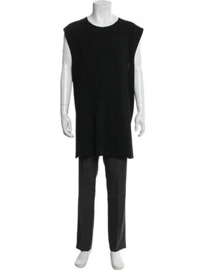 Pre-owned Issey Miyake Scoop Neck Sleeveless T-shirt In Black