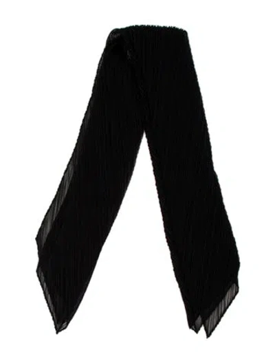 Pre-owned Issey Miyake Shawl In Black