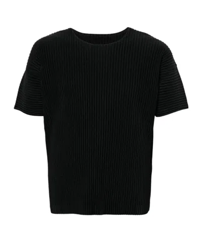 Issey Miyake Round-neck Short-sleeve T-shirt In Black