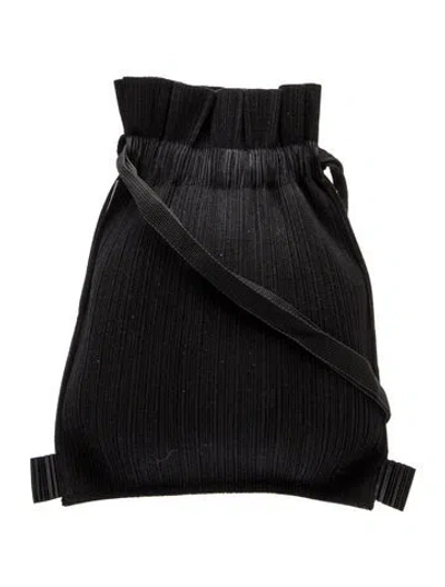 Pre-owned Issey Miyake Shoulder Bag In Black