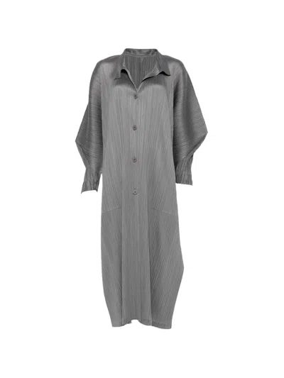 Issey Miyake Skyline Buttoned Pleated Coat In Gray