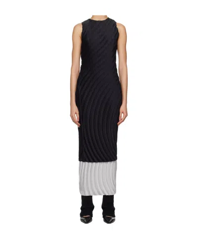 Issey Miyake Black Nuance Pleats Solid Midi Dress In 15 Black