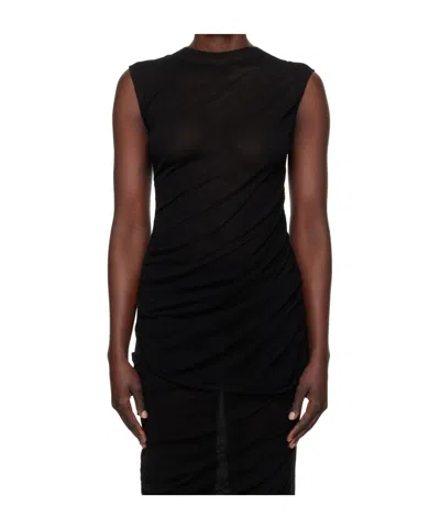 Issey Miyake Sleeveless Top In Black