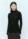 Issey Miyake Spongy Bk Wt 28 Turtle Neck In Black