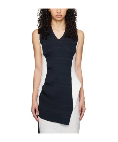 Issey Miyake Stitched Rib Knitted Vest In Black