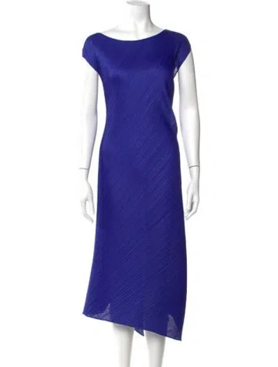 Pre-owned Issey Miyake Striped Knee-length Dress In Blue