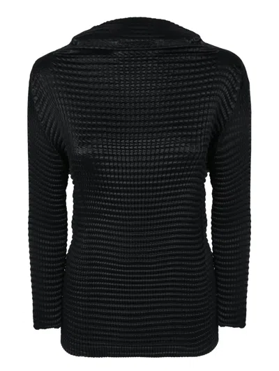 Issey Miyake Suede-like Pleats Top In Black