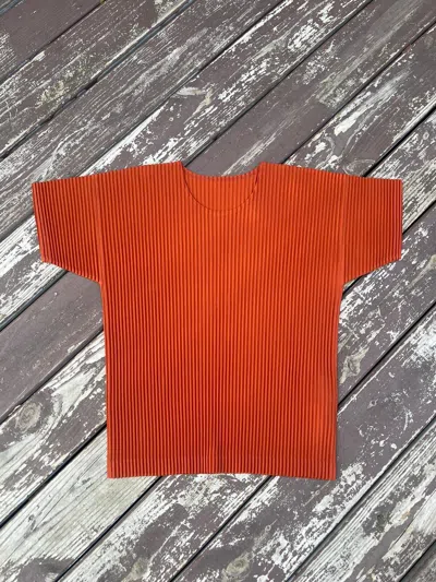 Pre-owned Issey Miyake T Shirt In Burnt Orange