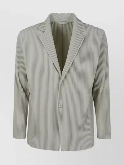 ISSEY MIYAKE TAILORED JACKET WITH PLEATED TEXTURE AND BACK VENT