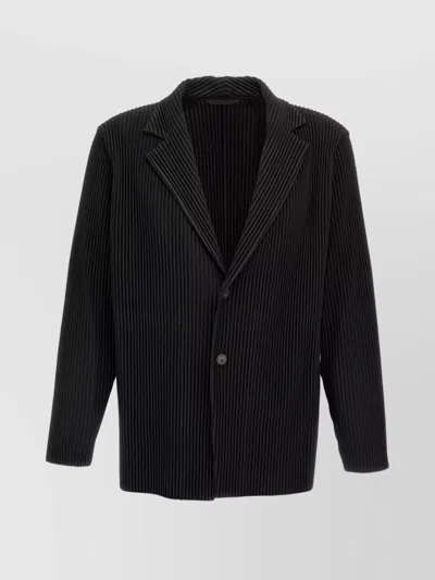 Issey Miyake Textured Pleated Lapel Blazer
