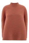 Issey Miyake Top 'bounce Knit' In Pink
