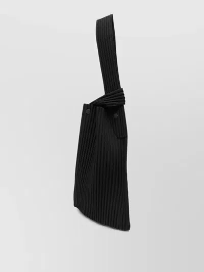 Issey Miyake Umbrella Pleats Tote Bag In Black