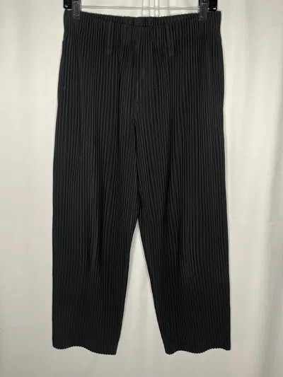 Pre-owned Issey Miyake Trousers In Black