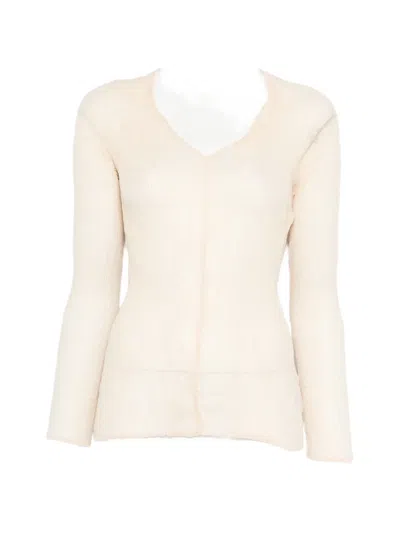 Issey Miyake V-neck Ruffled T-shirt In Neutral