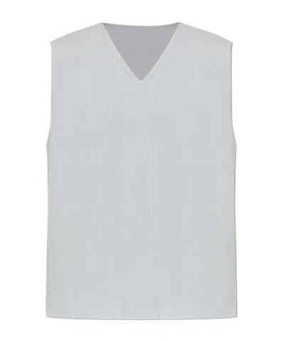 Issey Miyake V-neck Pleated Vest In Grey