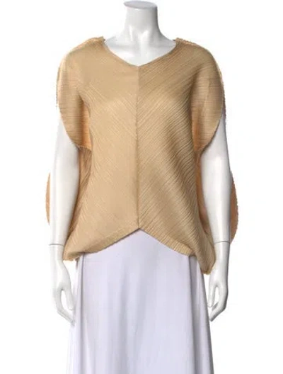 Pre-owned Issey Miyake V-neck Short Sleeve Top In Neutral