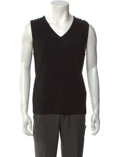 Pre-owned Issey Miyake V-neck Sleeveless T-shirt In Black