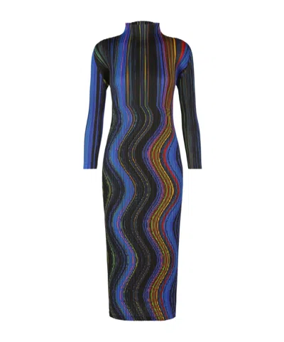 Issey Miyake Warp Midi Dress In Black