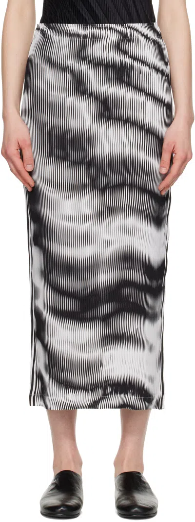 Issey Miyake White & Black Sway Pleats Midi Skirt In 07 White Hued