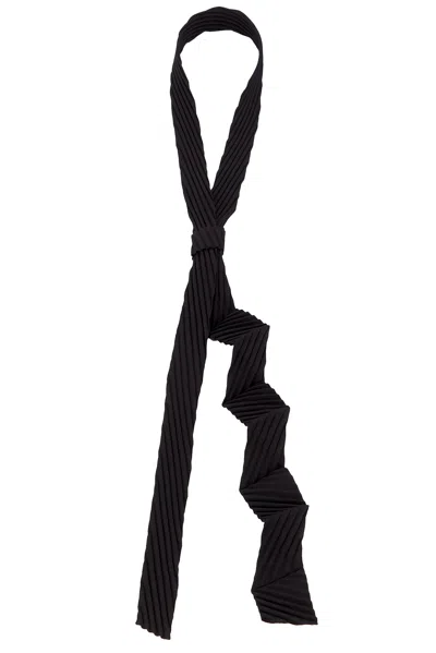 Issey Miyake Zigzag Tie In 15-black