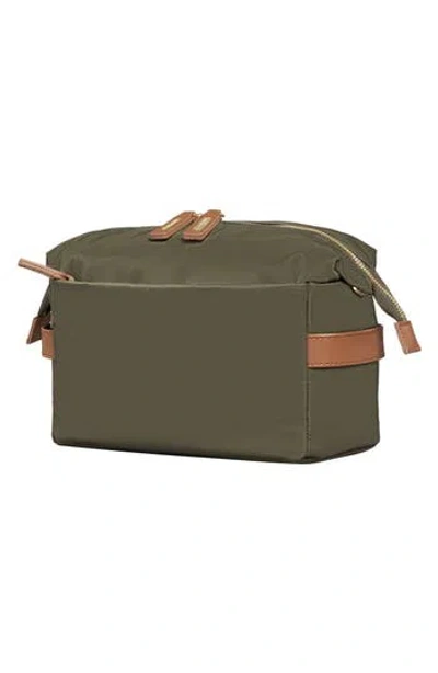 It Couture Jayne Cosmetic Case In Green
