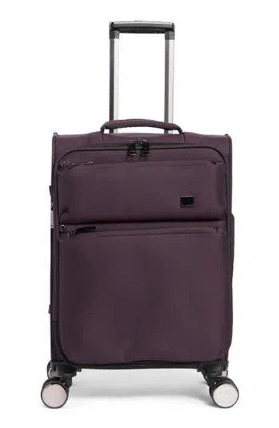 It Luggage Debutant Spinner Luggage In Purple