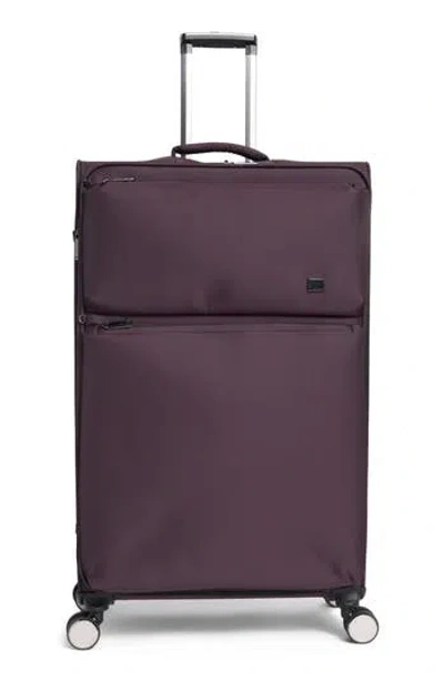 It Luggage Debutant Spinner Luggage In Purple